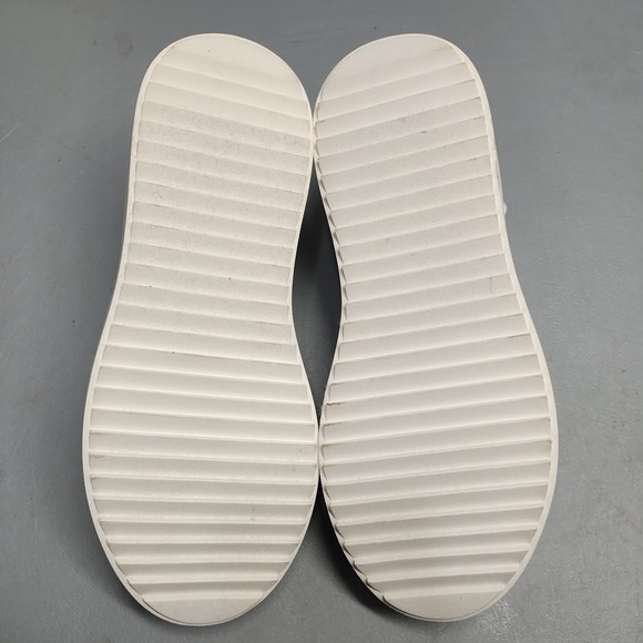 Torrid Platform Sneakers Womens Size 9WW White Fabric Lined Round Toe Lace Up - Picture 7 of 7